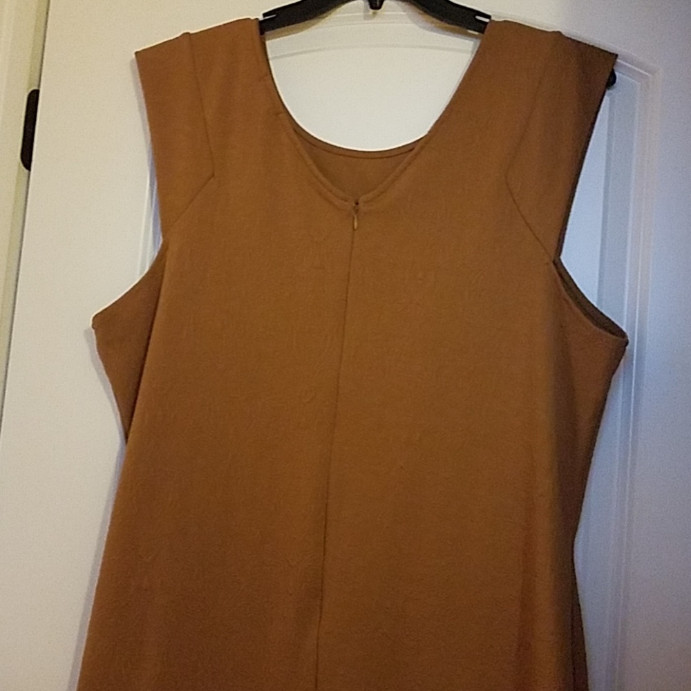 Dress - Picture 4 of 5